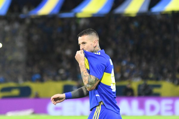 Con un Benedetto inspirado, Boca le ganó 2-0 Barracas y pasó a cuartos