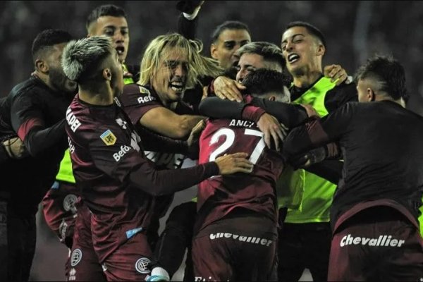 Con un gol en tiempo de descuento, Lanús derrotó a Independiente