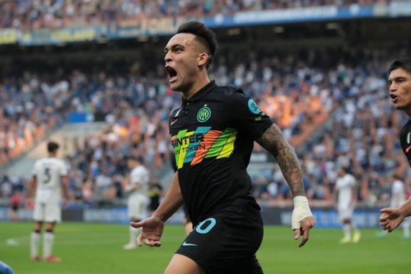 Inter ganó con un gol de Lautaro Martínez y no le pierde pisada a Milan