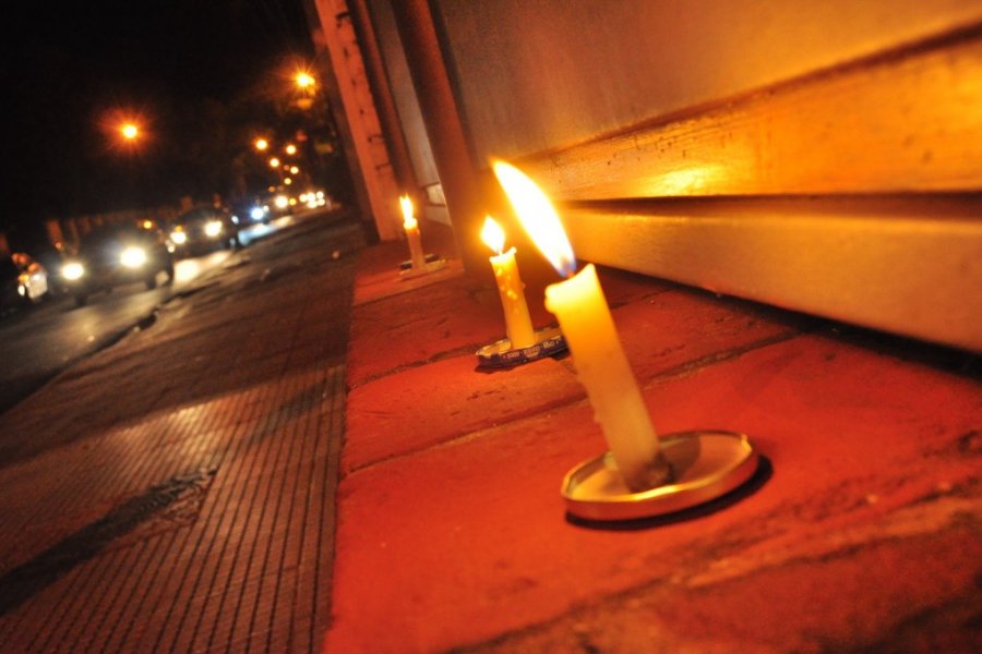 Corrientes se ilumina por la Cruz de los Milagros