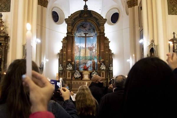 Luminarias, misa y procesión para celebrar el milagro de la Cruz en la ciudad