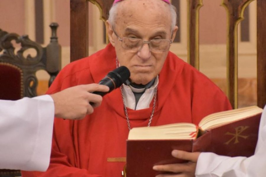 Monseñor Castagna: Debemos exhibir nuestra fe cristiana