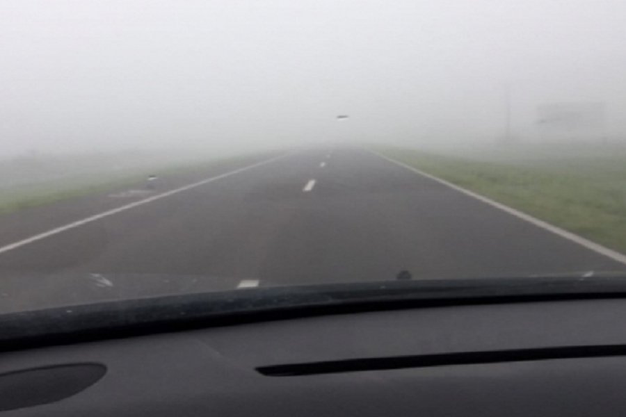 Densa niebla complica la visibilidad a los conductores en Corrientes