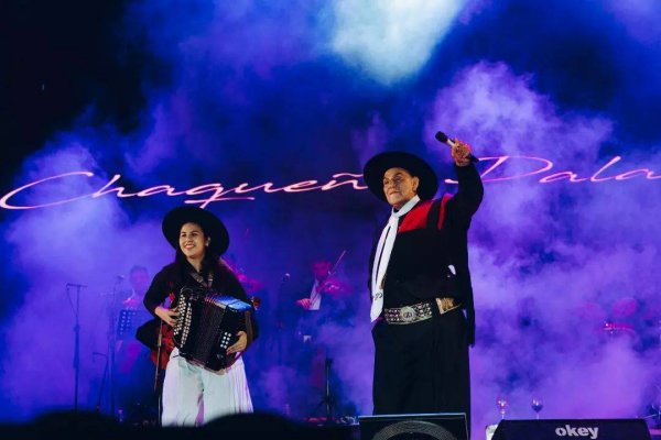 Fiesta Nacional del Surubí: Una multitud cantó junto al Chaqueño Palavecino