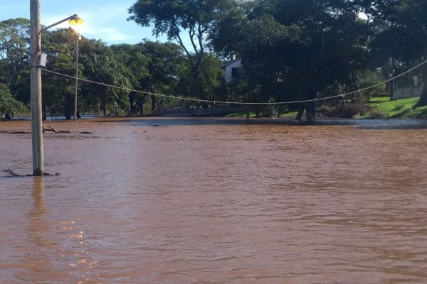Corrientes: La creciente del Río Uruguay también afectó servicio energético