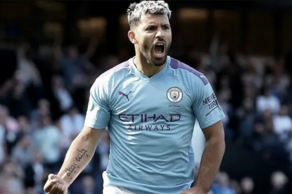 Subastan la camiseta histórica del Kun Agüero en Manchester City