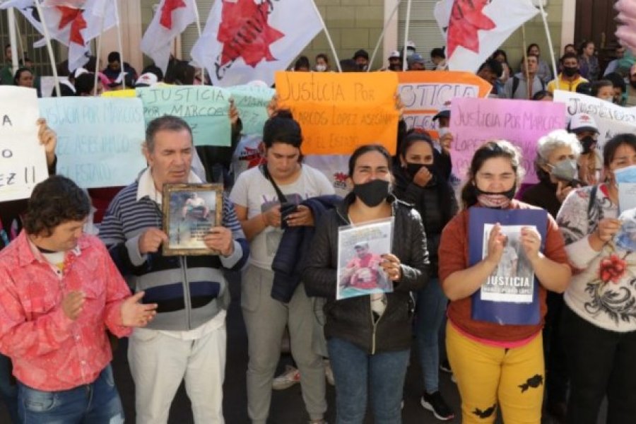 Piden justicia por Marcos López y el menor fallecido en un Hogar de Virasoro