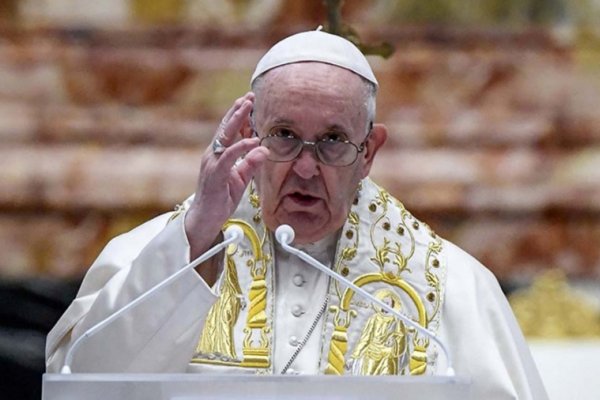Francisco condenó las acusaciones contra Juan Pablo II por una desaparición en el Vaticano