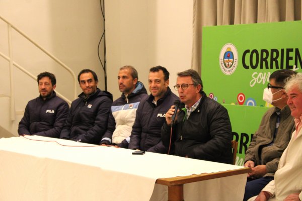 Campus de tenis en el Club San Martin con apoyo oficial