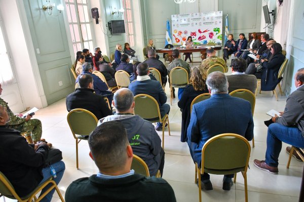 25 de Mayo: ultimaron detalles para el regreso del tradicional desfile cívico-militar