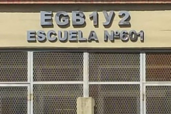 En Goya 400 alumnos quedaron sin clases de informático tras robo de computadoras