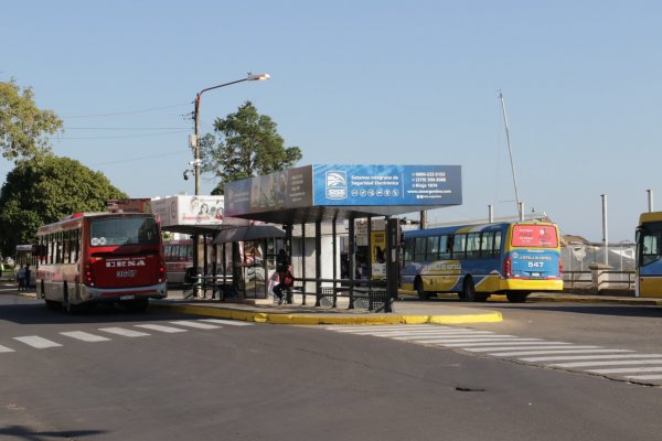 Se levantó el paro de colectivos en Corrientes