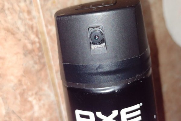 Corrientes: Un hombre instaló cámara oculta en un aromatizador de baño para espiar a una mujer