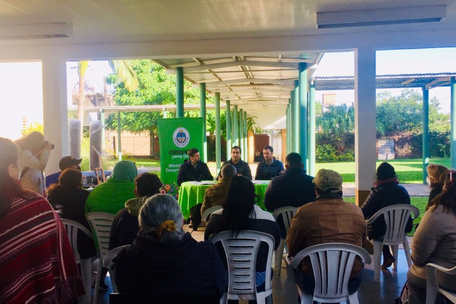 Provincia, Municipio, y movimientos sociales acuerdan trabajo articulado en Unidades Productivas Hortícolas de Corrientes Capital