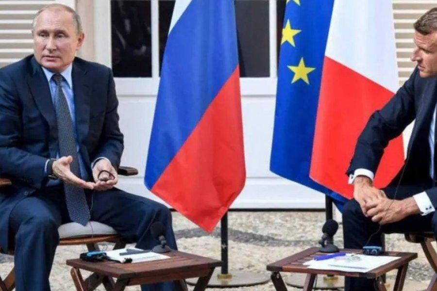 En el día 100 de la invasión rusa, Macron aseguró que Putin está "aislado" del mundo