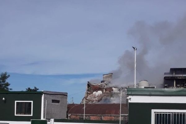 Chaco: voraz incendio destruyó la municipalidad de Barranqueras