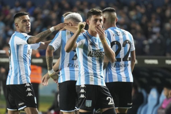 Racing le ganó a Huracán y comenzó con el pie derecho la Liga Profesional 2022