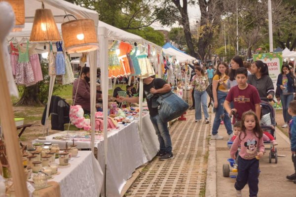 Gastronomía, artesanías y artistas locales en las ferias del fin de semana