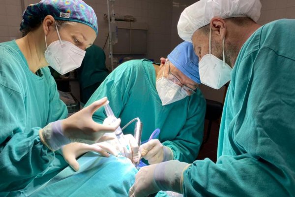 Realizaron implantes cocleares a dos niños correntinos