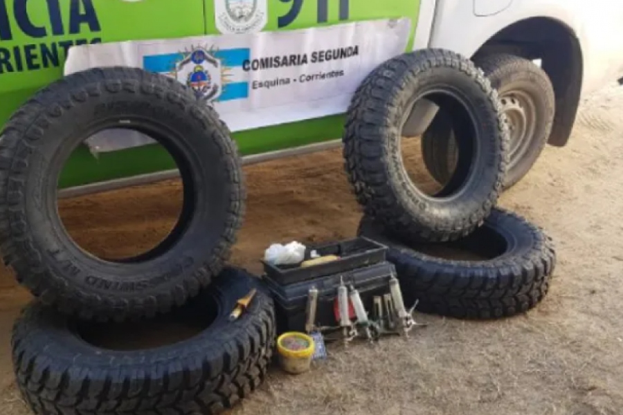 Esquina: Robó cuatro neumáticos nuevos y lo capturaron