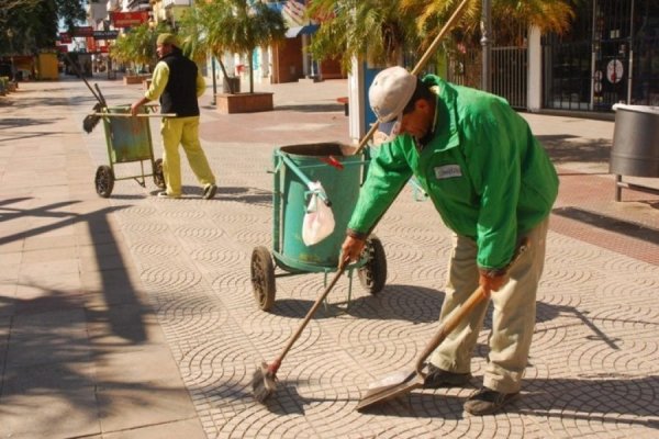 Municipales capitalinos reclaman mejora salarial para dejar de ser indigentes