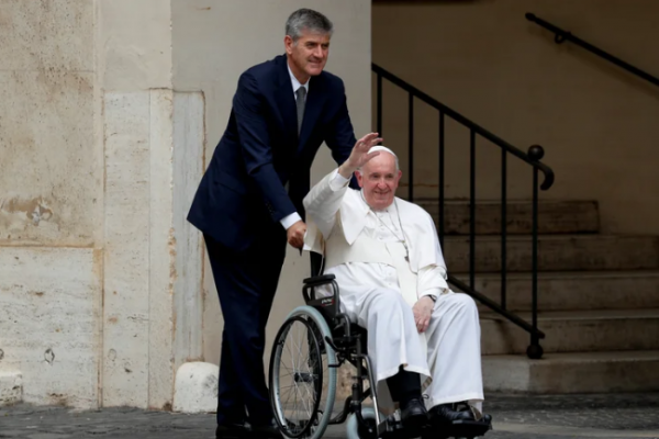 El papa Francisco postergó su viaje al Congo y Sudán del Sur por indicación médica