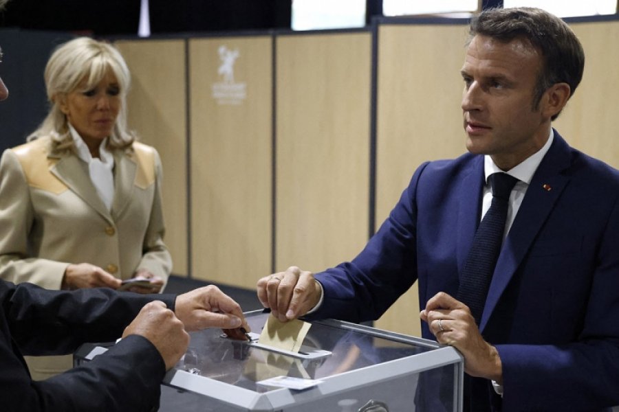 Los franceses votan en la primera vuelta de legislativas que amenazan con debilitar a Macron