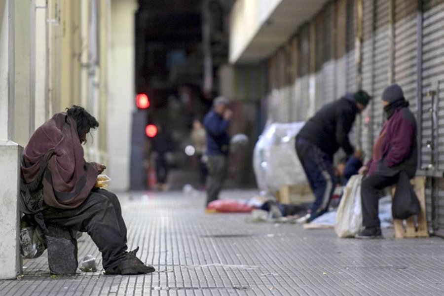 Cada día 2.800 argentinos caen en la pobreza y suman medio millón en este primer semestre 2022