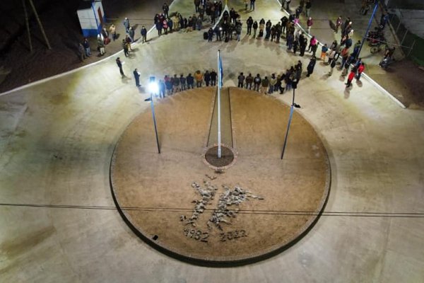 Mercedes: El Intendente Caram inauguró la rotonda Malvinas Argentinas