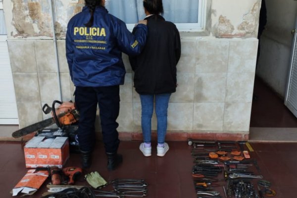 La Policía detuvo a una mujer y  recuperó elementos sustraídos