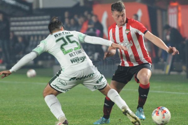 Estudiantes venció a Sarmiento y es uno de los líderes del certamen