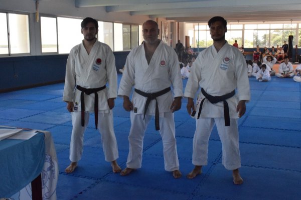 Nuevos exámenes de graduación con la presencia de Sensei Alonso