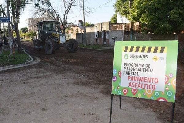 Potencian la infraestructura vial en el barrio Antártida Argentina con más pavimento