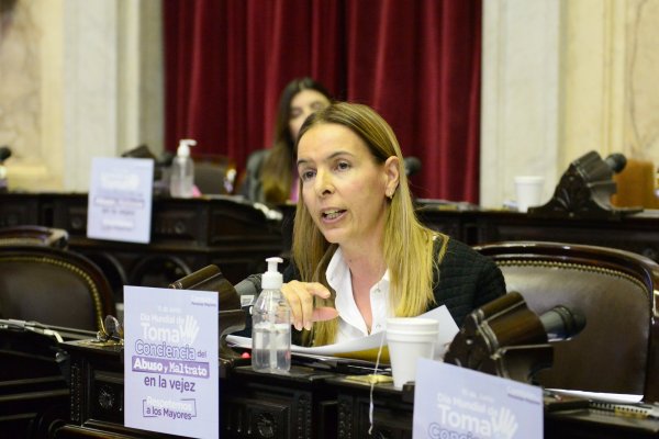 Ingrid Jetter: Solicito a que esta Cámara vote de una vez y para siempre la reducción de impuestos