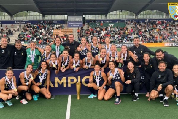 Las Leonas recibieron el trofeo de la Pro League 2022 tras el triunfo ante India