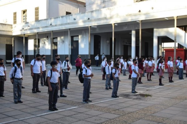 Corrientes se adhiere a la extensión de  una hora más de clases