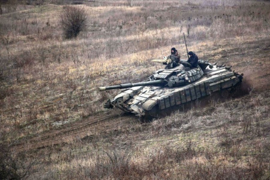 Ucrania pierde más territorios frente a un devastador avance ruso en el este