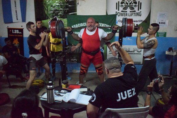 Regatas recibe el Provincial de Powerlifting