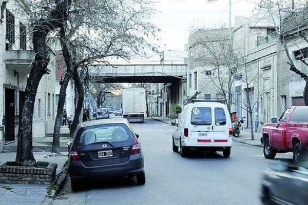 A partir de 2023 se podrá estacionar en ambos lados de las calles porteñas