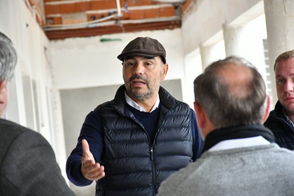 Valdés recorrió las obras que el Gobierno lleva adelante en Ituzaingó