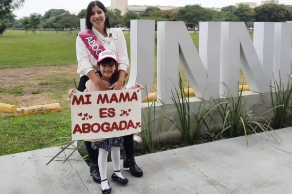 La historia de superación de una joven que se recibió de abogada en la UNNE