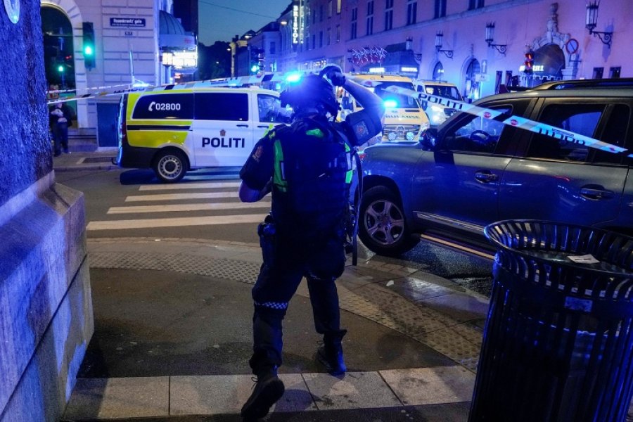 La policía investiga como acto terrorista islamista un tiroteo que dejó dos muertos en Oslo