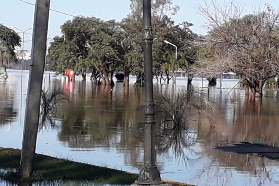 Corrientes: Río Uruguay sigue arriba de los 8 metros y hay autoevacuados