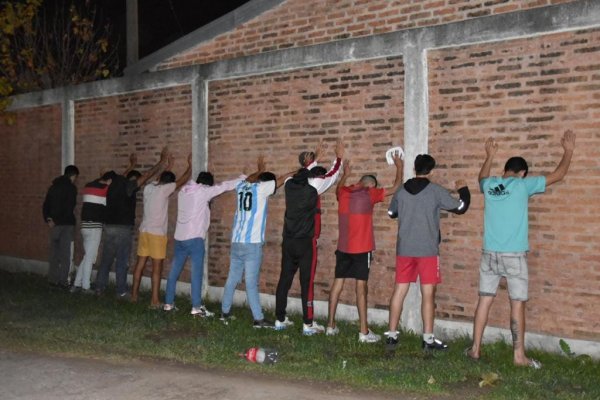 Secuestraron vehículos y demoraron a  25 personas para averiguación de sus antecedentes