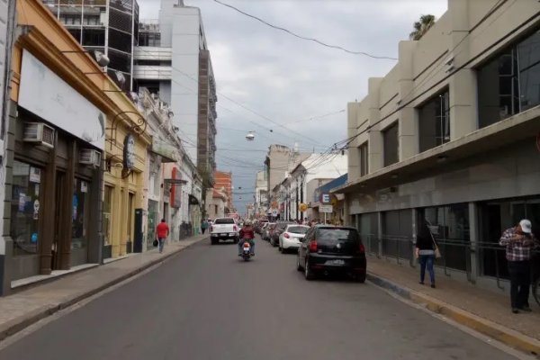 Cielo mayormente nublado en Corrientes