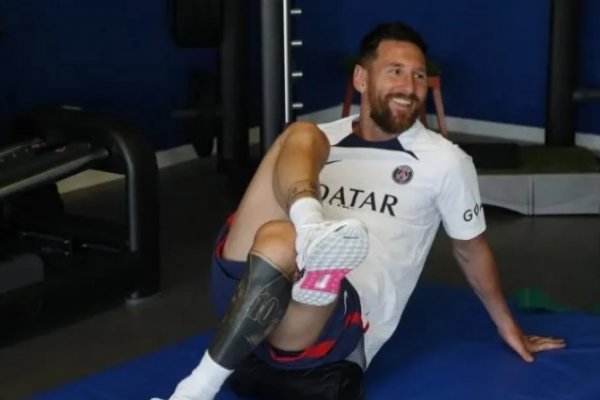 Messi cortó sus vacaciones y se sumó a la pretemporada del PSG