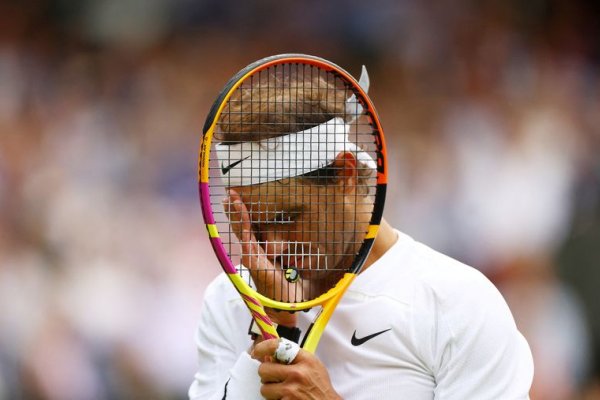 Nadal anunció que se baja de Wimbledon por una lesión