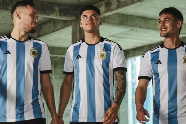 Así es la nueva camiseta con la que Argentina buscará el título en Qatar 2022