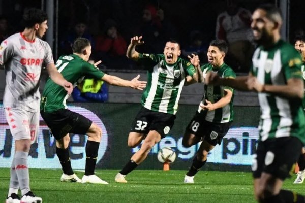 Banfield eliminó a Unión y clasificó a los octavos de final de la Copa Argentina