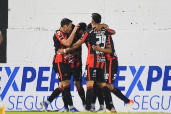 Patronato venció a Central Córdoba y se quedó con un duelo clave por la permanencia